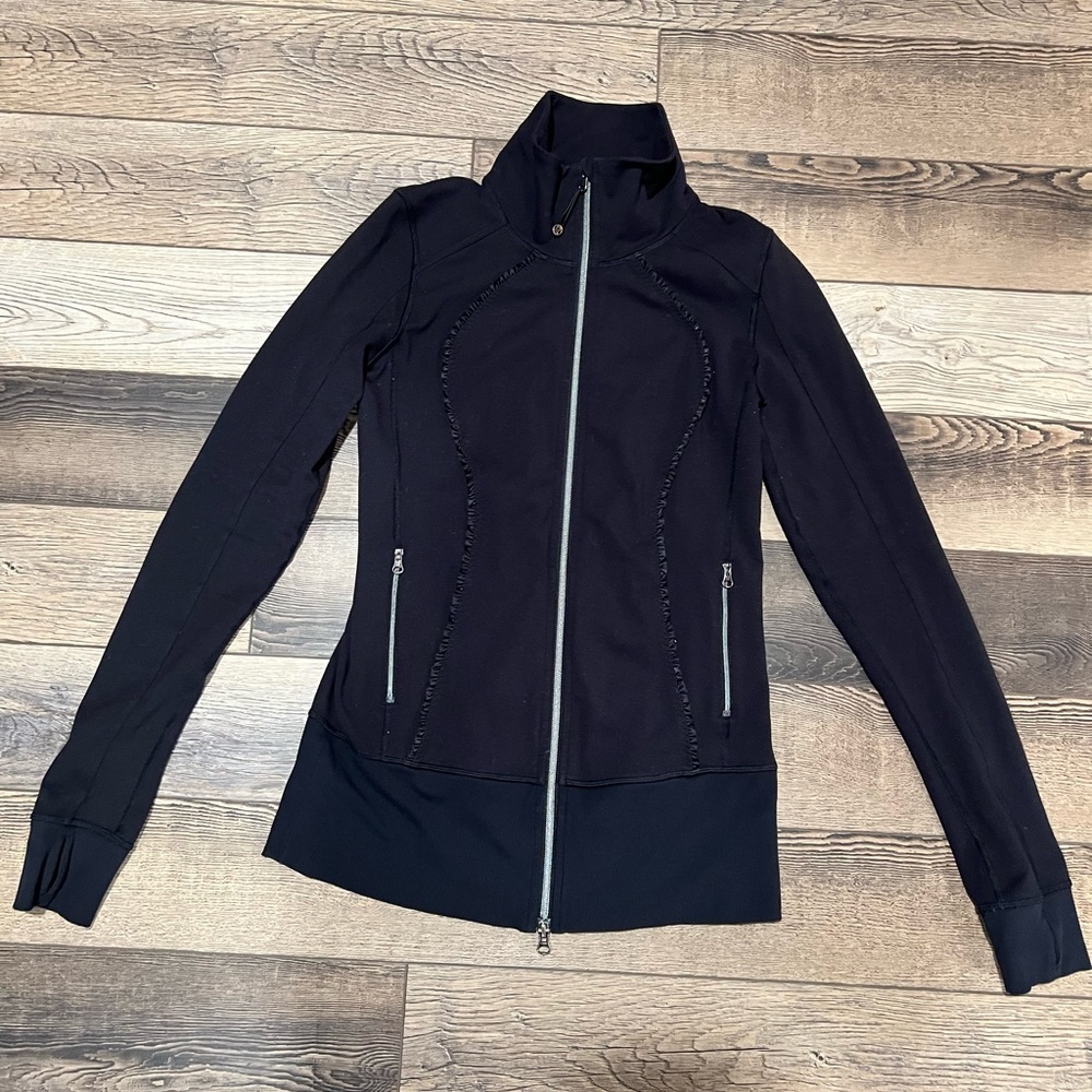 Lululemon jacket - Picture 3 of 14